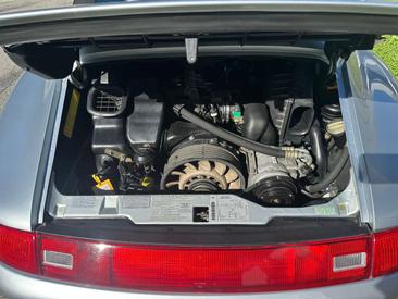 Porsche 911 Carrera — photo 14