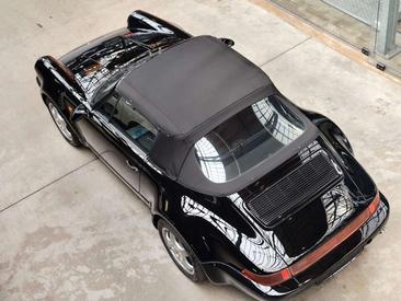 Porsche 911 Carrera 4 — photo 2