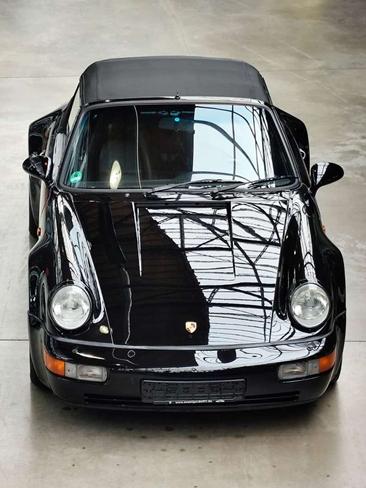 Porsche 911 Carrera 4 — photo 5