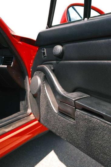 Porsche 911 Carrera 4S — photo 22