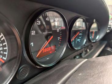 Porsche 911 Carrera 4 — photo 15