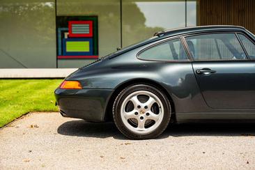 Porsche 911 Carrera — photo 9