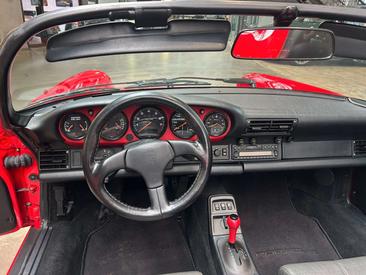 Porsche 911 Carrera 2 — photo 10