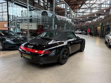 Porsche 911 Carrera S — photo 13