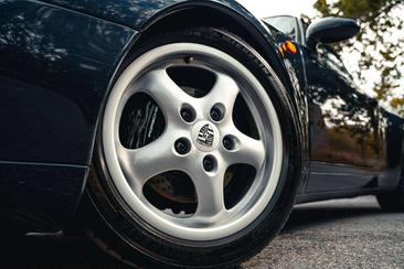 Porsche 911 Cabriolet Carrera — photo 23