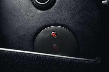 Porsche 911 Cabriolet Carrera 4 — photo 17