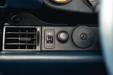 Porsche 911 Cabriolet Carrera 4 — photo 6