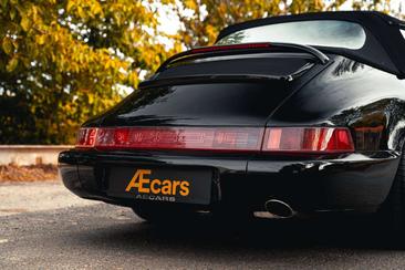 Porsche 911 Cabriolet Carrera 4 — photo 20