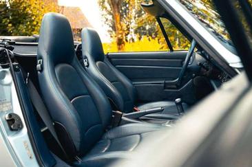 Porsche 911 Cabriolet Carrera 4 — photo 16