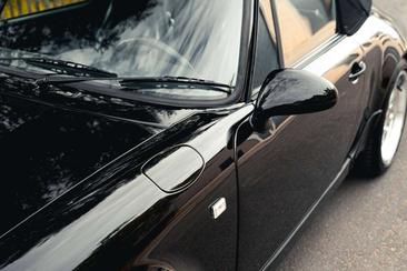 Porsche 911 Cabriolet Carrera 4 — photo 24