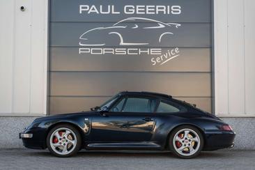 Porsche 911 Carrera 4S — photo 2