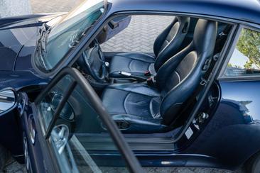 Porsche 911 Carrera 4S — photo 20