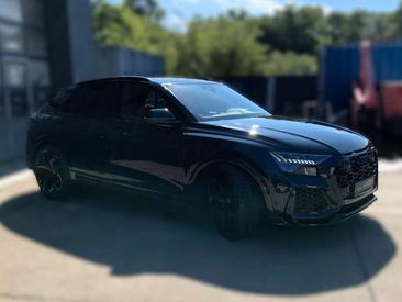 Audi RSQ8 — photo 4