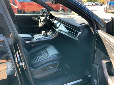 Audi RSQ8 — photo 6