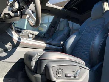 Audi RSQ8 — photo 12