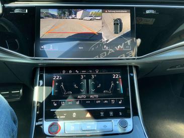 Audi RSQ8 — photo 18