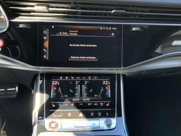 Audi RSQ8 — photo 20