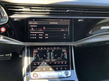Audi RSQ8 — photo 29