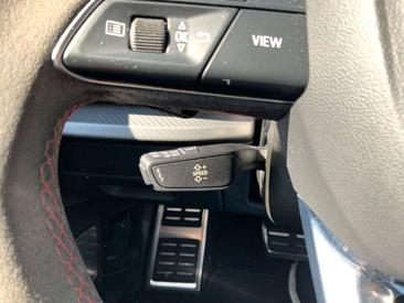 Audi RSQ8 — photo 30