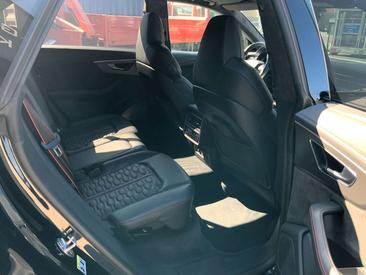 Audi RSQ8 — photo 33