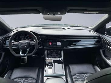 Audi RSQ8 — photo 11