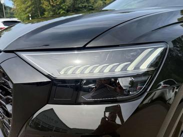 Audi RSQ8 — photo 18