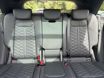 Audi RSQ8 — photo 22