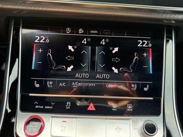 Audi RSQ8 — photo 30