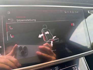 Audi RSQ8 — photo 31