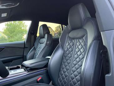 Audi Q8 50 TDI Quattro — photo 10