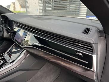 Audi Q8 50 TDI Quattro — photo 19
