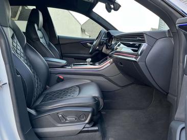 Audi Q8 50 TDI Quattro — photo 16