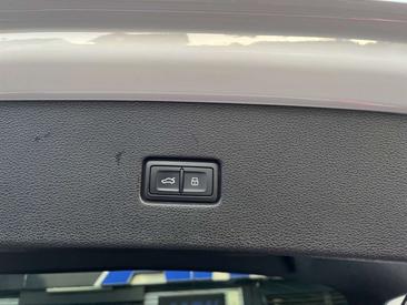 Audi Q8 50 TDI Quattro — photo 45