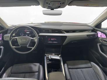 Audi Q8 E-tron E-tron 55 Quattro 265 KW — photo 11