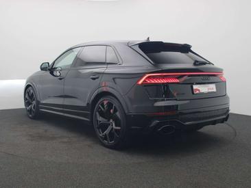 Audi RSQ8 — photo 5