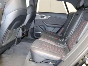 Audi RSQ8 — photo 12
