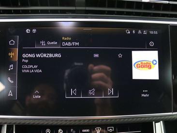 Audi RSQ8 — photo 16