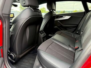 Audi A5 Sportback 40 TDI — photo 14