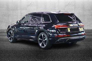 Audi Q7 50 TDI Quattro — photo 4
