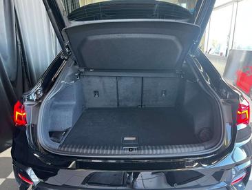 Audi Q3 35 TDI — photo 8