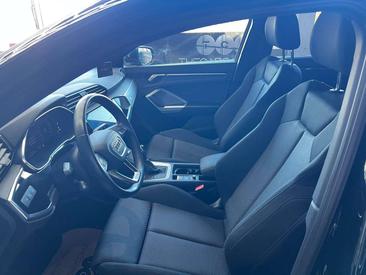 Audi Q3 35 TDI — photo 10