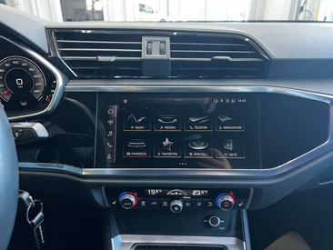 Audi Q3 35 TDI — photo 18