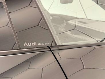 Audi E-tron GT Berline RS Performance Boost 620 KW — photo 19