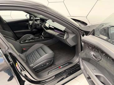 Audi E-tron GT Berline RS Performance Boost 620 KW — photo 26