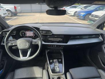 Audi A3 Advanced 40 TFSI E — photo 8