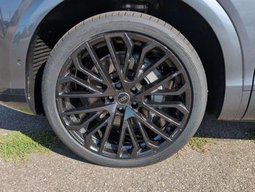 Audi Q7 TDI — photo 14