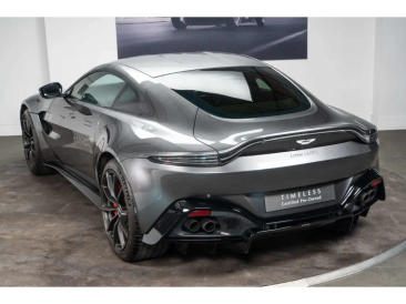 Aston Martin Vantage V8 — photo 28
