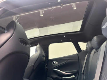 Aston Martin DBX 707 — photo 17