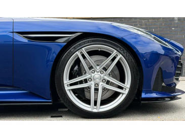 Aston Martin DB12 V8 — photo 4