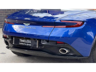 Aston Martin DB12 V8 — photo 8